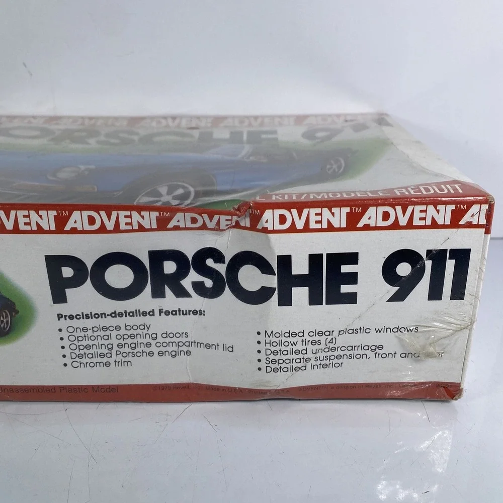 Advent Porsche 911 1/25 Scale Sealed Plastic Model Car Kit USA Hobby Garage Gift